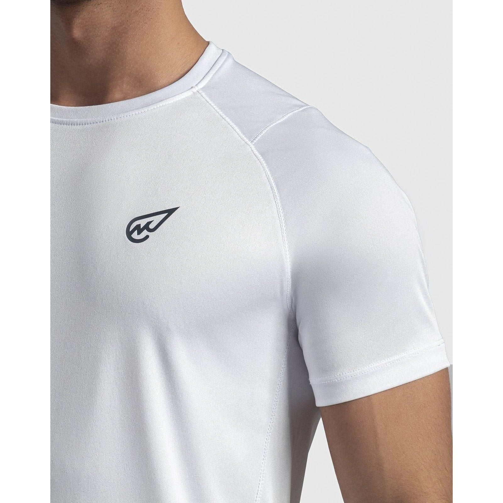 Movement Crew in White - Sporty Pro