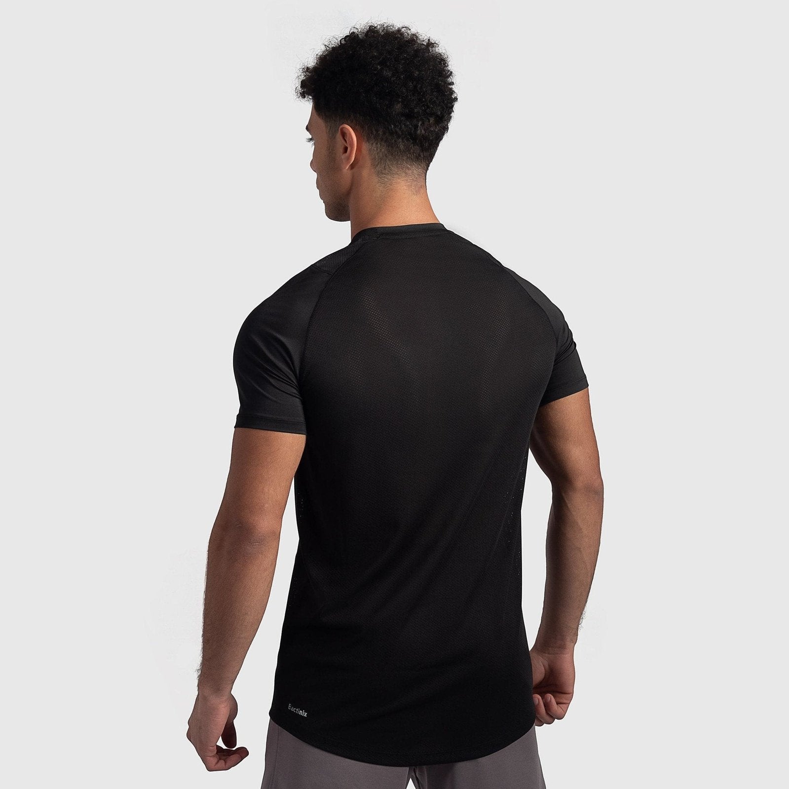 Offence Short Sleeve in Black - Sporty Pro