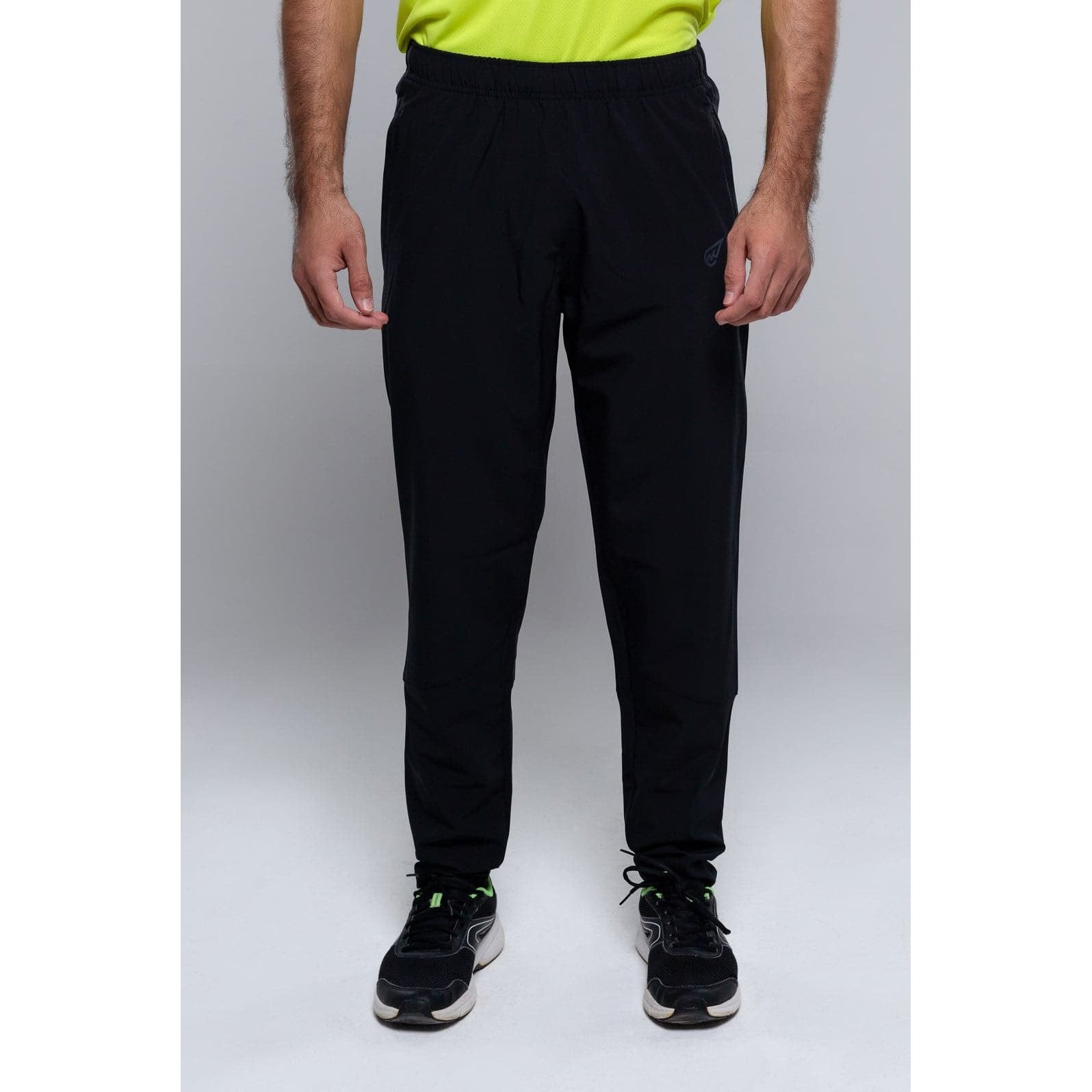 Regular Fit Essential Jogger in Black - Sporty Pro